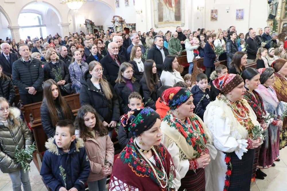 FOTO: Cvjetnica u Požegi
