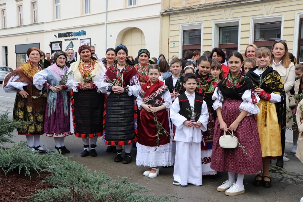 FOTO: Cvjetnica u Požegi