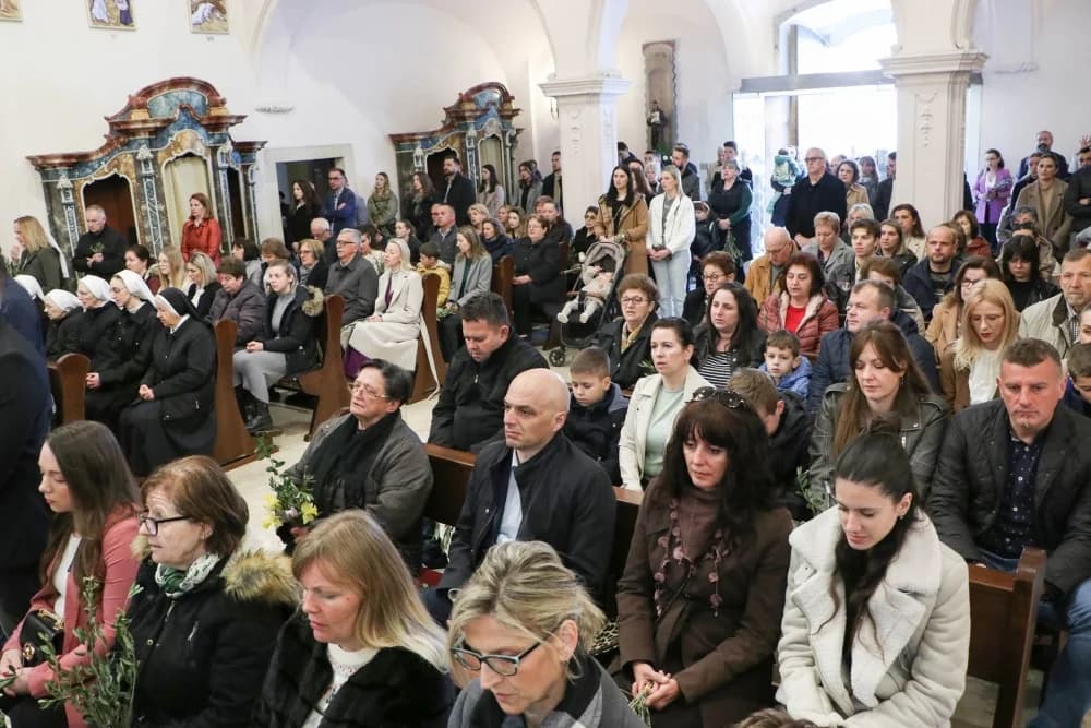 FOTO: Cvjetnica u Požegi