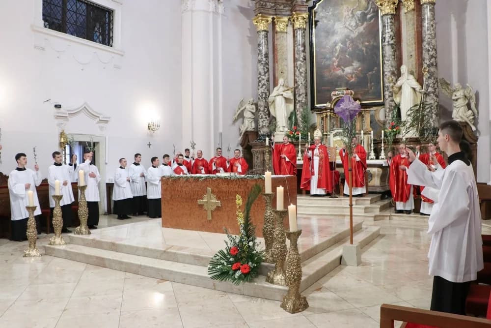 FOTO: Cvjetnica u Požegi