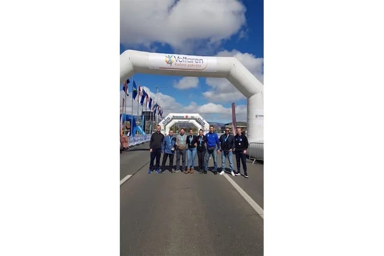 Muško-ženska štafeta PU požeško-slavonske osvojila drugo mjesto na Zagrebačkom proljetnom polumaratonu