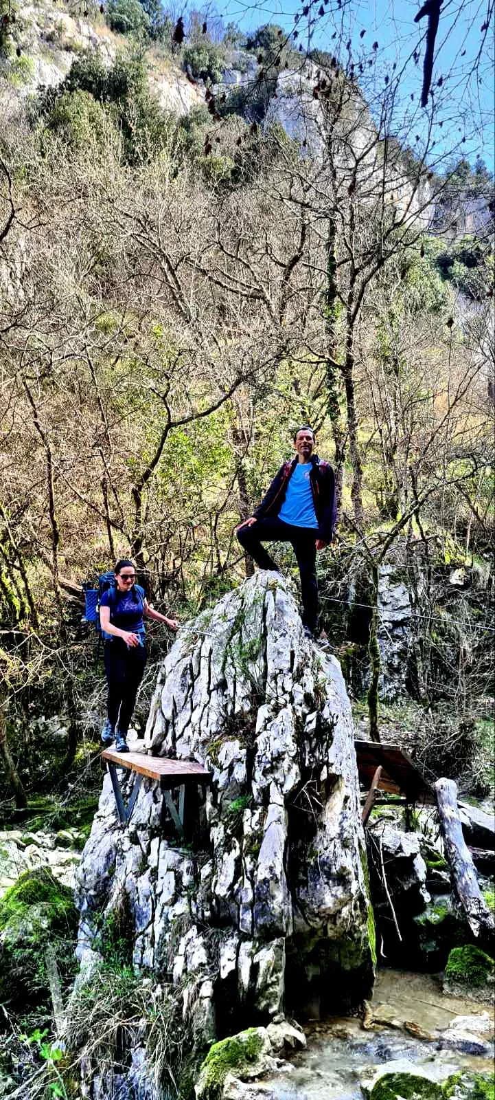 FOTO: HPD Gojzerica Požega u pohodu na Stazu sedam slapova u Istri