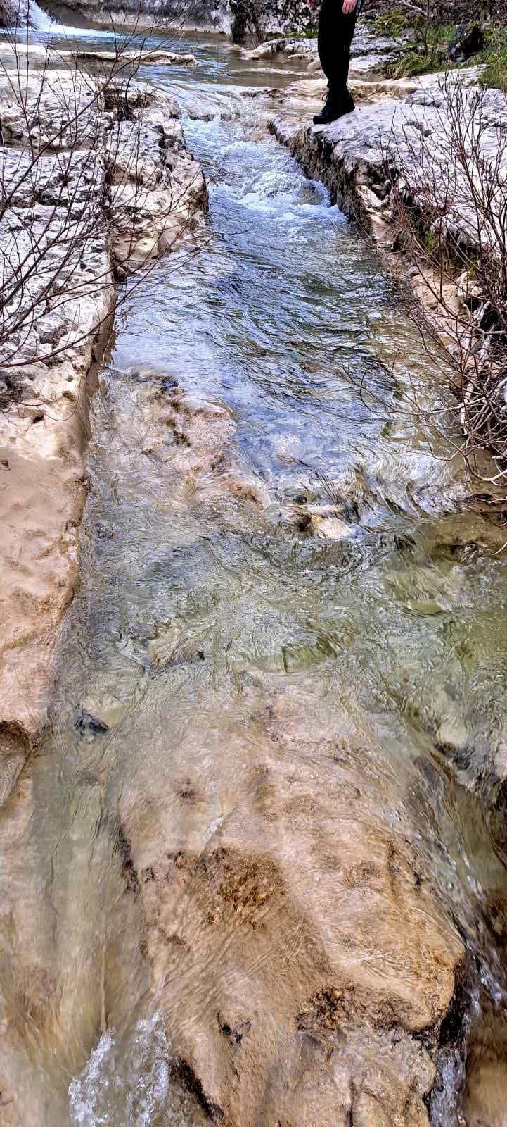 FOTO: HPD Gojzerica Požega u pohodu na Stazu sedam slapova u Istri