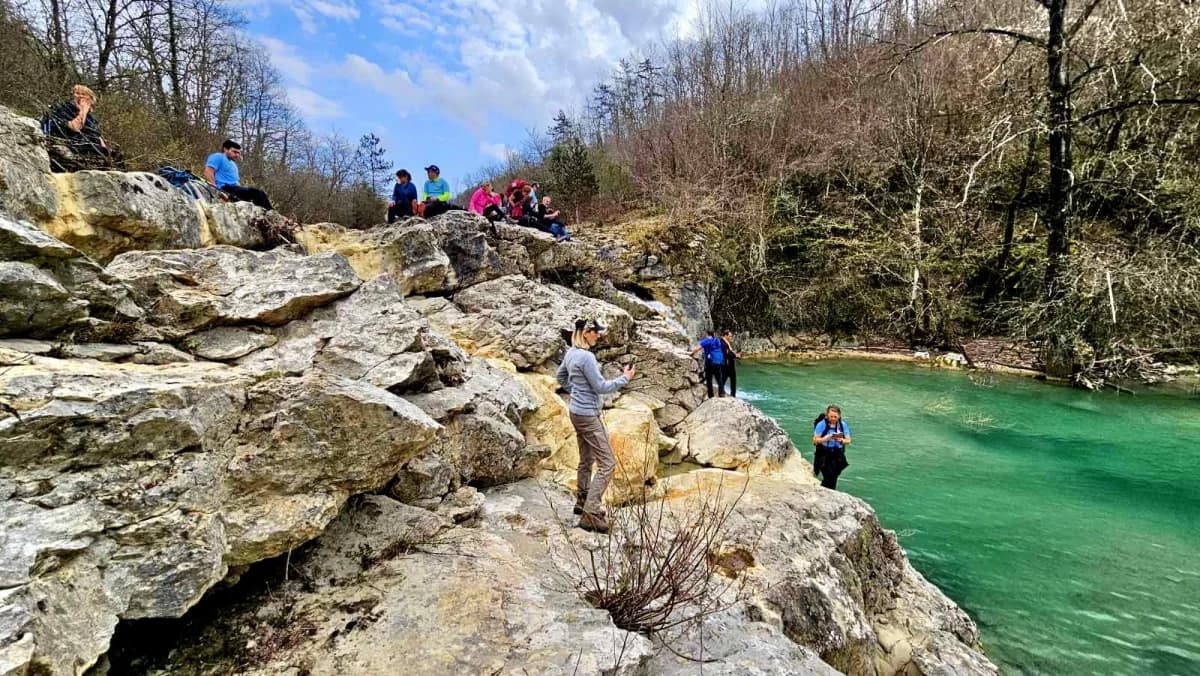 FOTO: HPD Gojzerica Požega u pohodu na Stazu sedam slapova u Istri