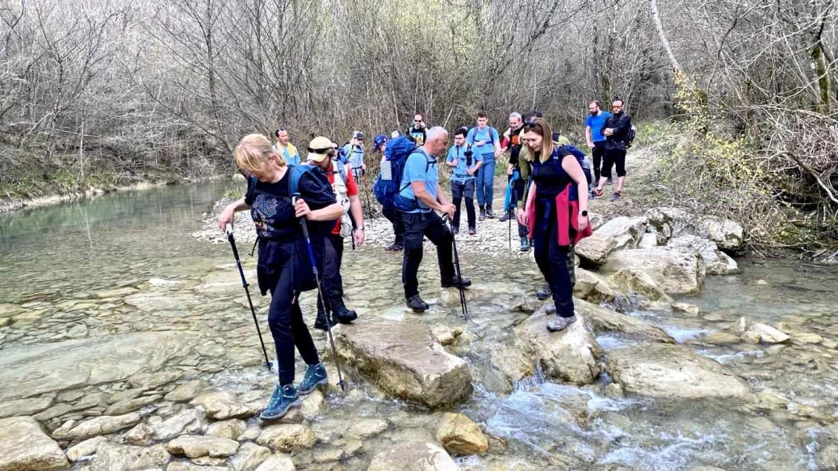 FOTO: HPD Gojzerica Požega u pohodu na Stazu sedam slapova u Istri