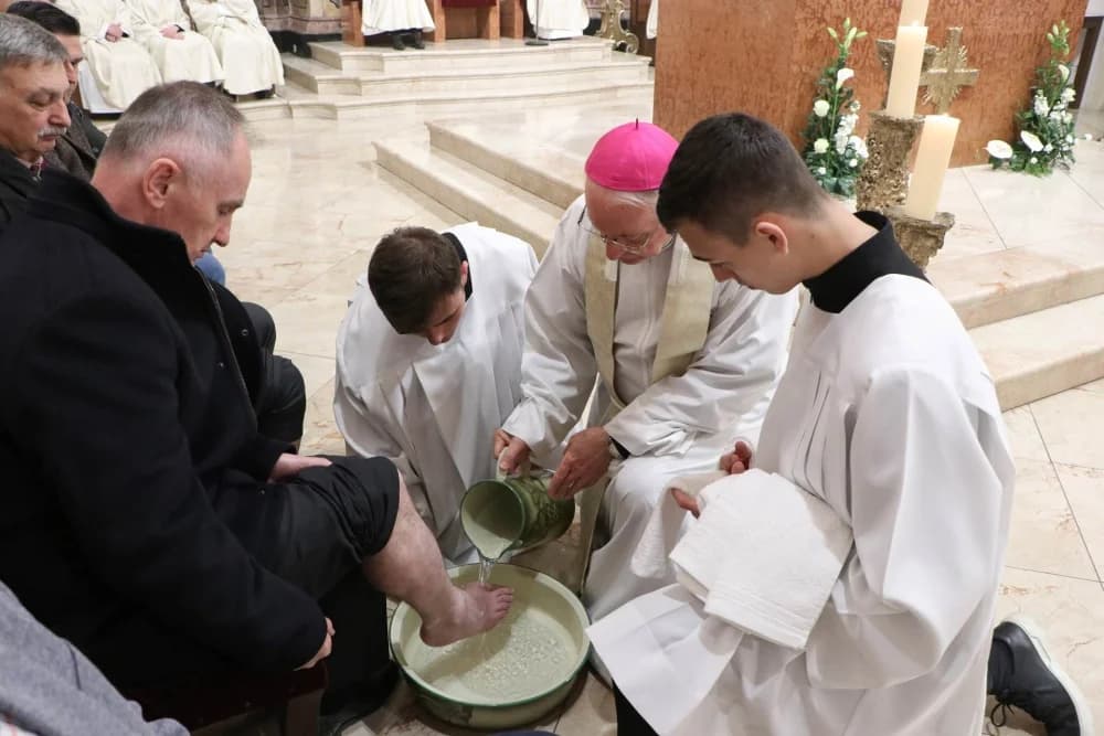 FOTO: Misa večere Gospodnje u Požegi