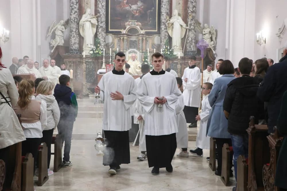 FOTO: Misa večere Gospodnje u Požegi