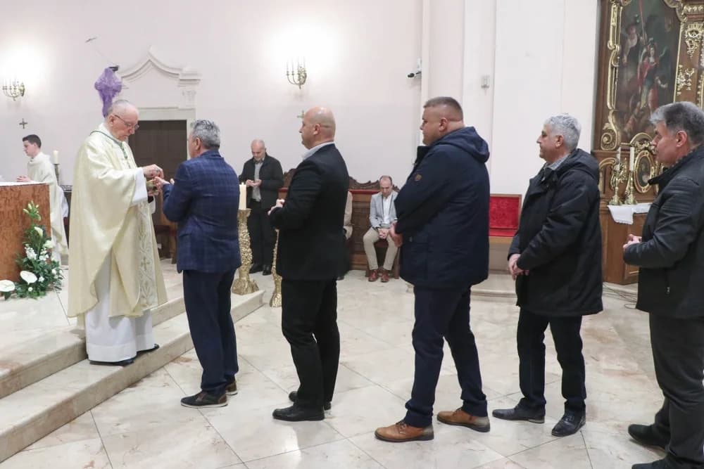 FOTO: Misa večere Gospodnje u Požegi