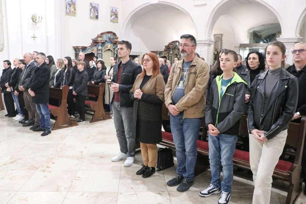 FOTO: Misa večere Gospodnje u Požegi