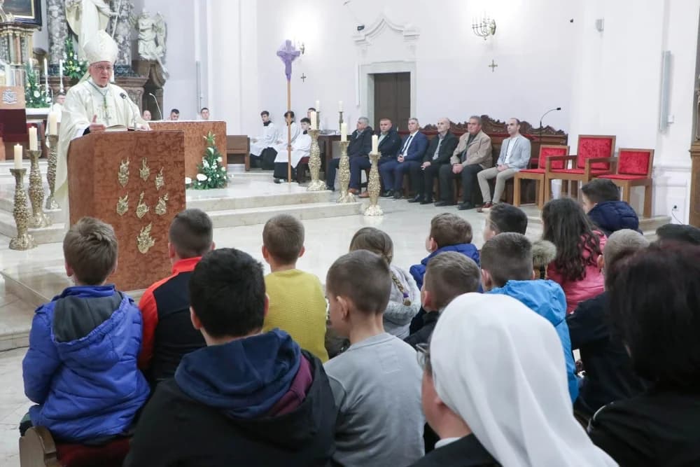 FOTO: Misa večere Gospodnje u Požegi