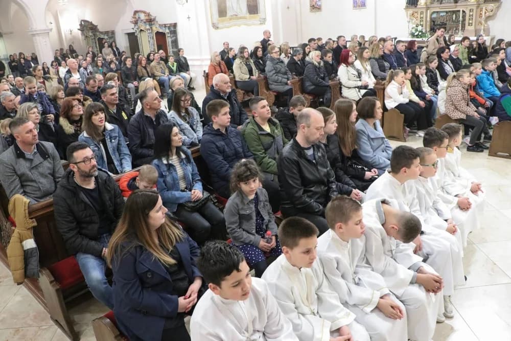 FOTO: Misa večere Gospodnje u Požegi