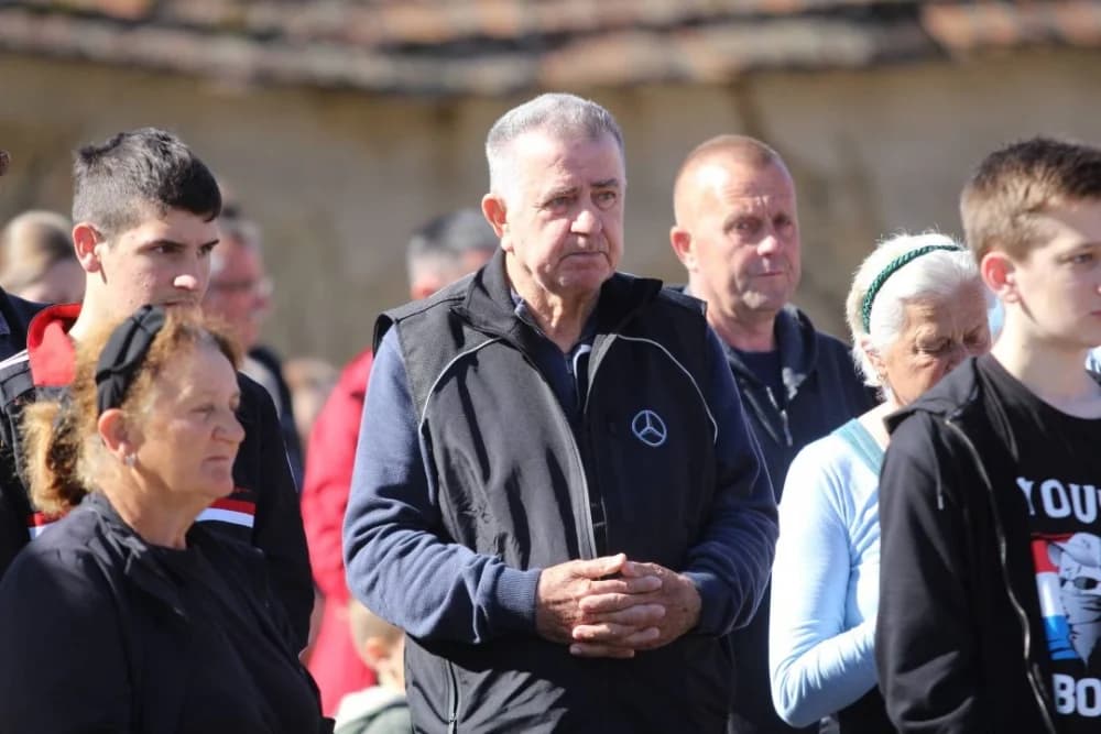 FOTO: Križni put u Kutjevu obilježio Veliki petak u duhu zajedništva 