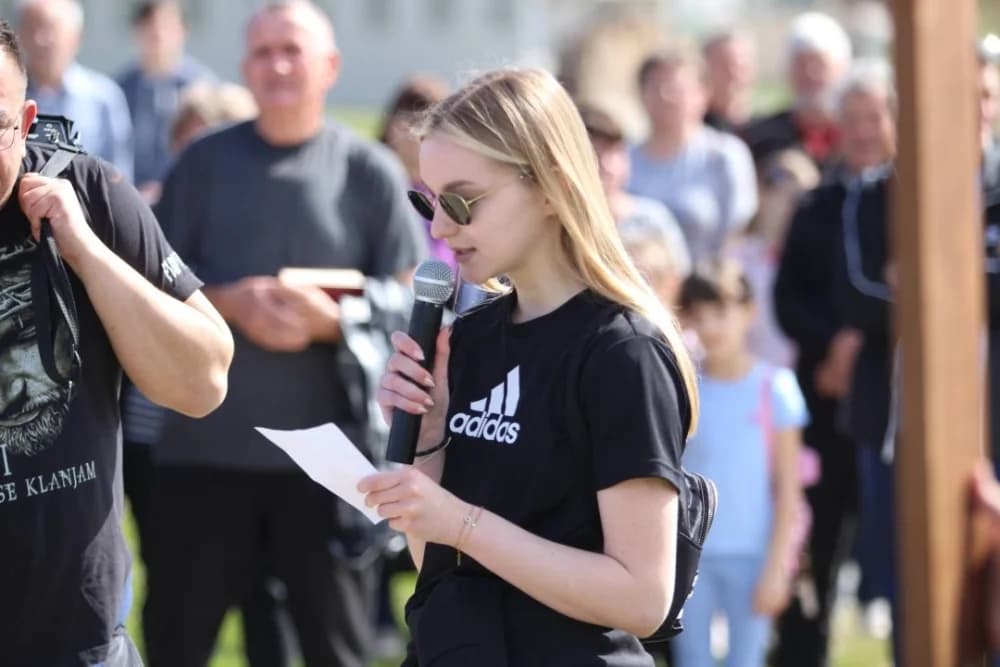 FOTO: Križni put u Kutjevu obilježio Veliki petak u duhu zajedništva 