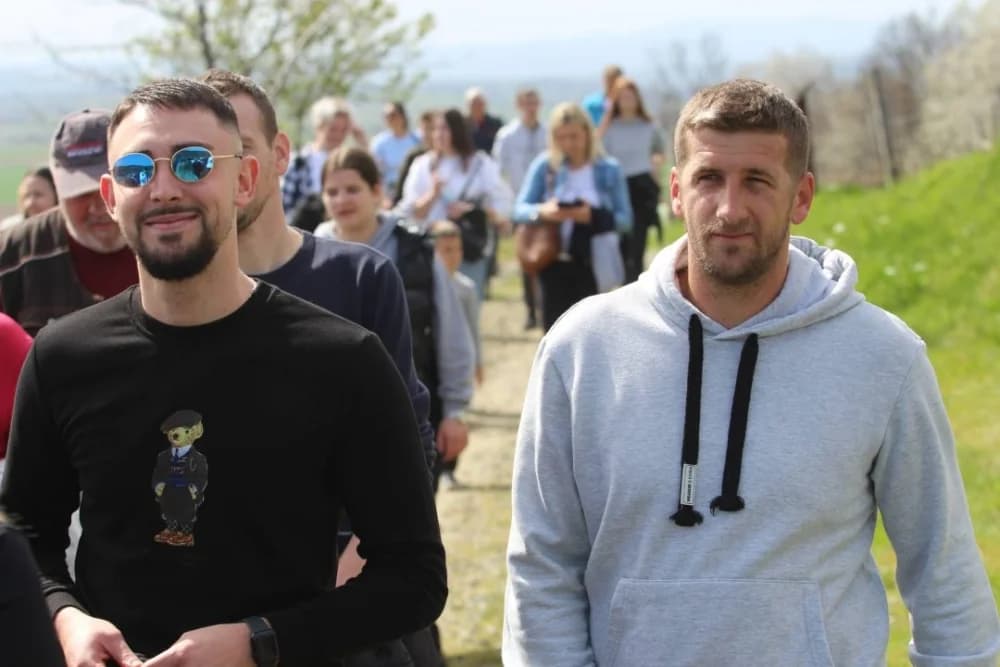 FOTO: Križni put u Kutjevu obilježio Veliki petak u duhu zajedništva 