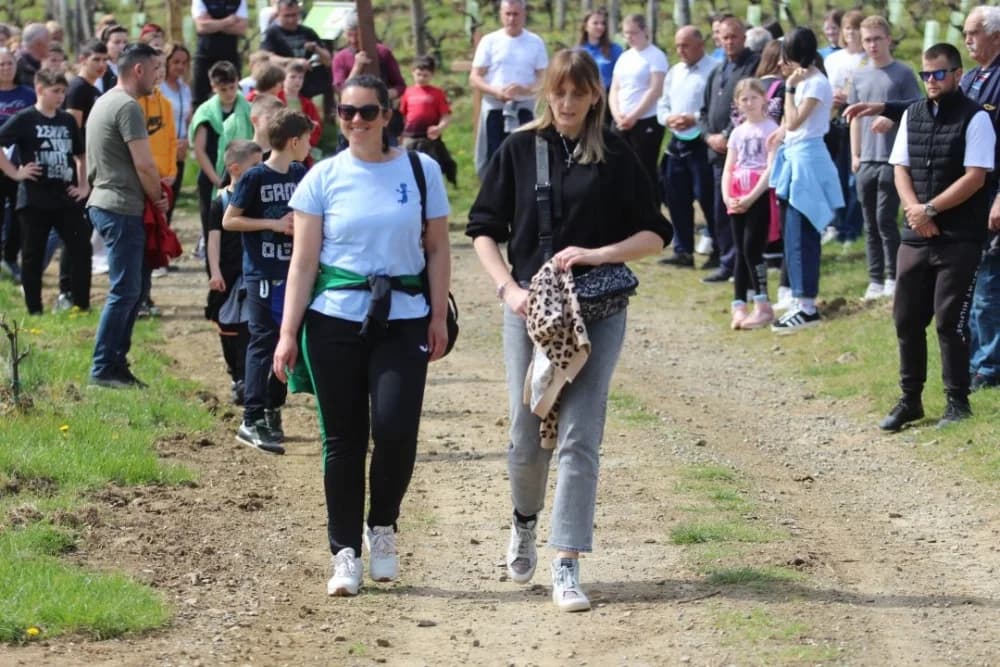 FOTO: Križni put u Kutjevu obilježio Veliki petak u duhu zajedništva 