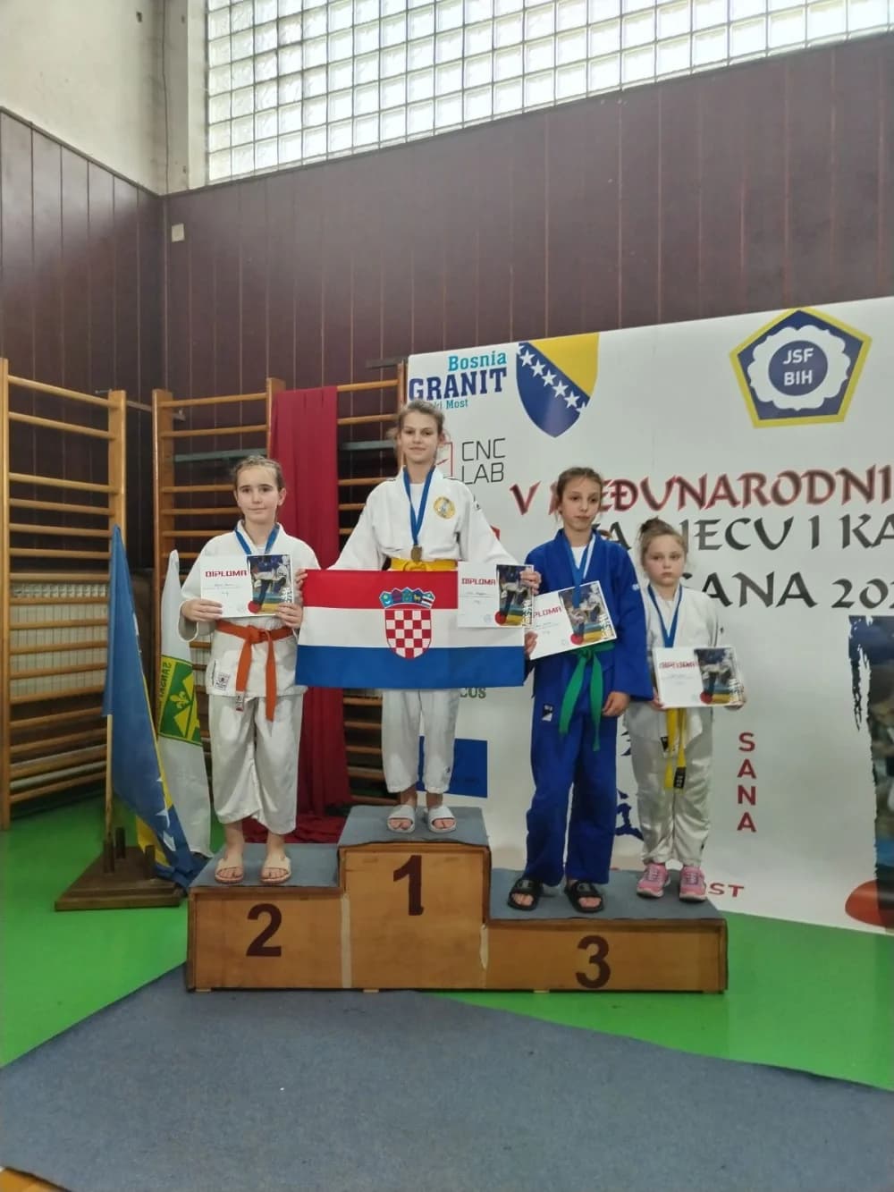 Judaši JK Slavonca osvojili pregršt medalja na turniru u Sanskom mostu