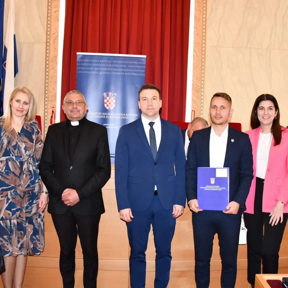 Prekogranična suradnja: 45 tisuća eura za Kutjevo i Sontu