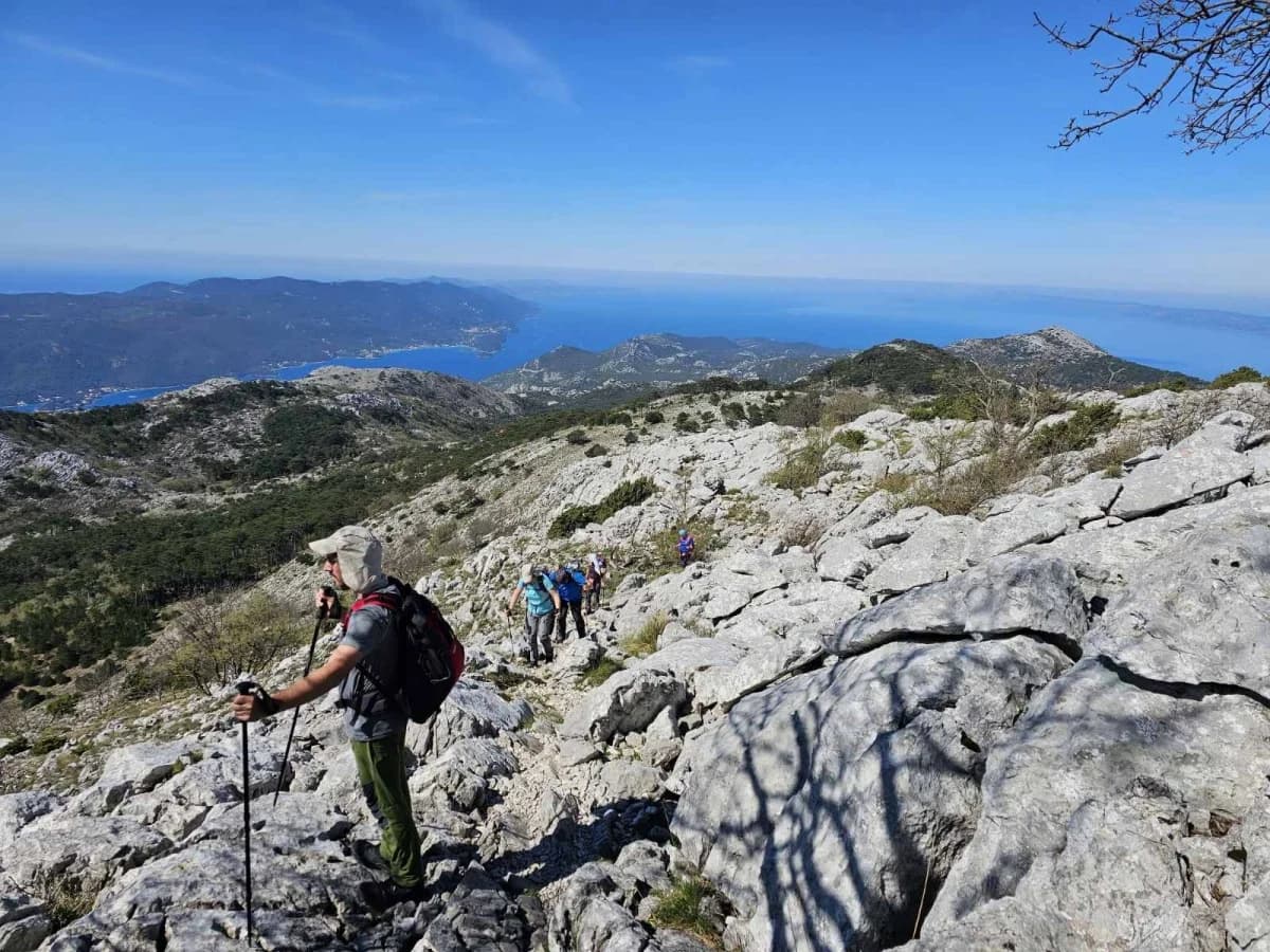 Izlet planinara HPD „Sokolovac“ Požega ʺSv. Ilija na Pelješcu i sv. Ilija kod Gradcaʺ