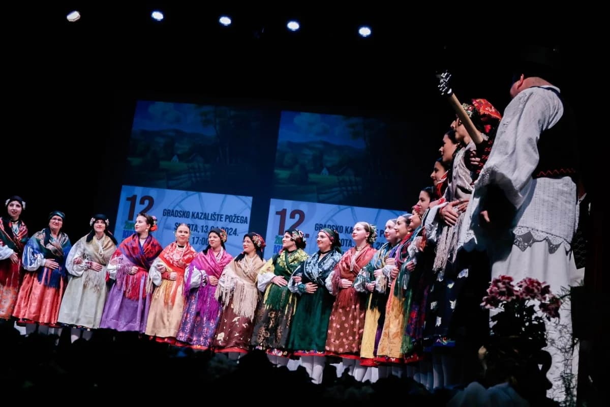 FOTO: 12. Županijski kulturni mozaik u Požegi