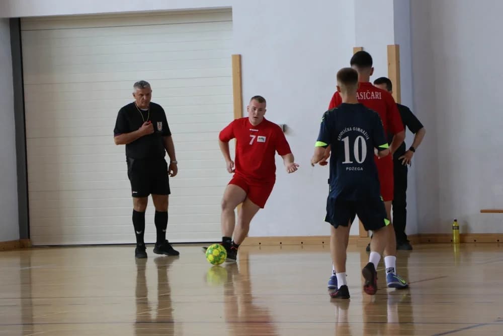 FOTO: Drugi sportski susreti hrvatskih katoličkih srednjih škola održan u Požegi