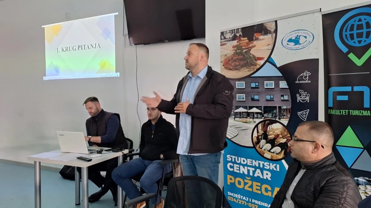 FOTO: Pub quiz i studentska roštiljada