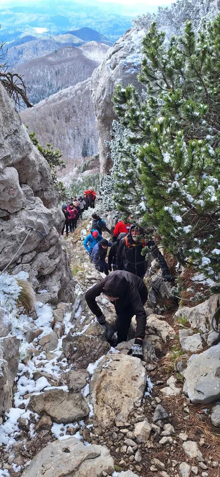 FOTO: „Maturalac“ polaznika 6. opće planinarske škole HPD Gojzerica Požega u Gorskom kotaru