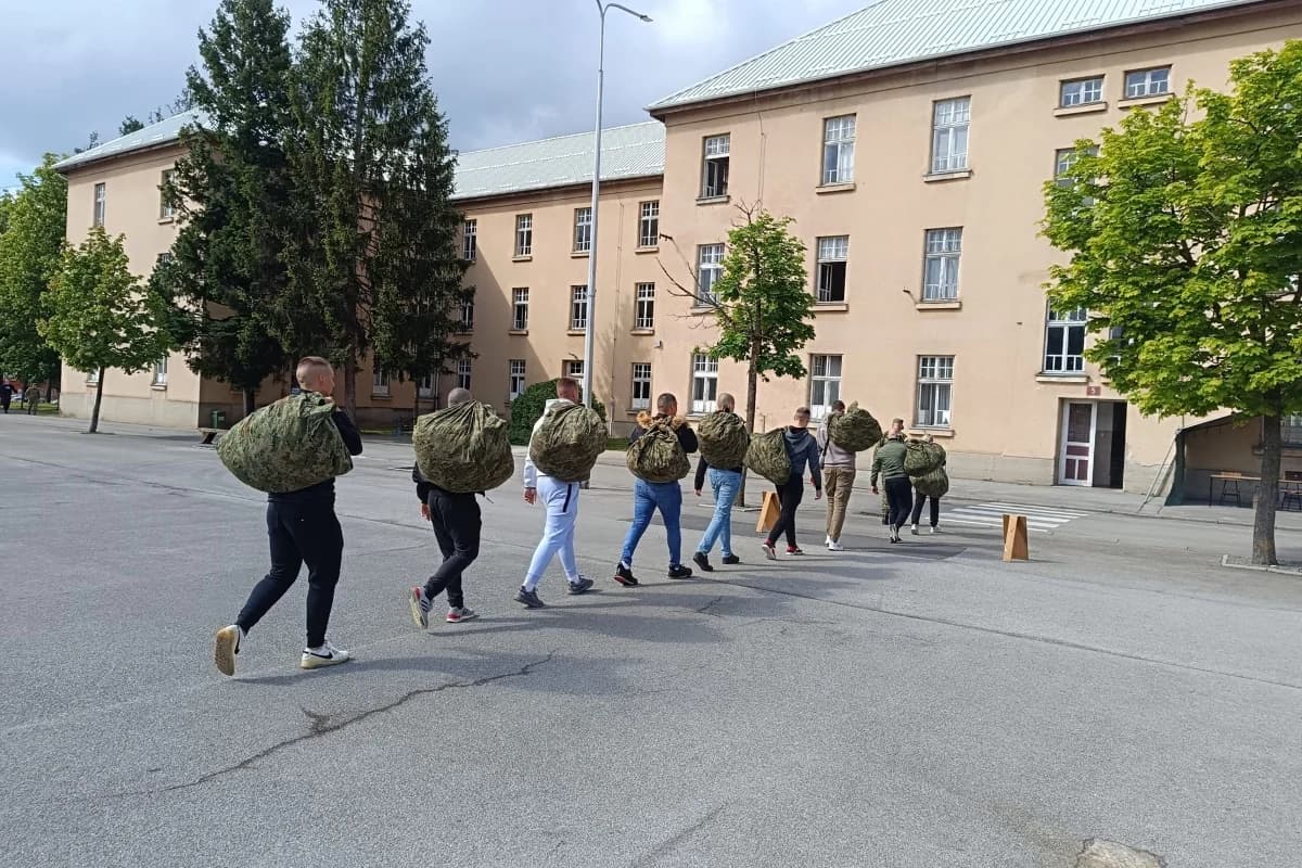 U Požegi 107 ročnika započelo dragovoljno vojno osposobljavanje
