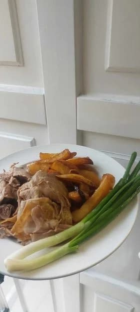 DIVNA GESTA: Restoran Begović u Požegi od svakog računa donira po 1 euro za liječenje malog Roka