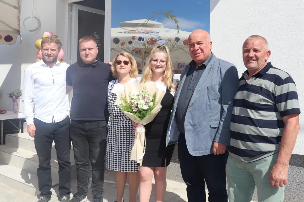 Jelena Meaški ostvarila je svoj san i otvorila salon ljepote u Antunovcu