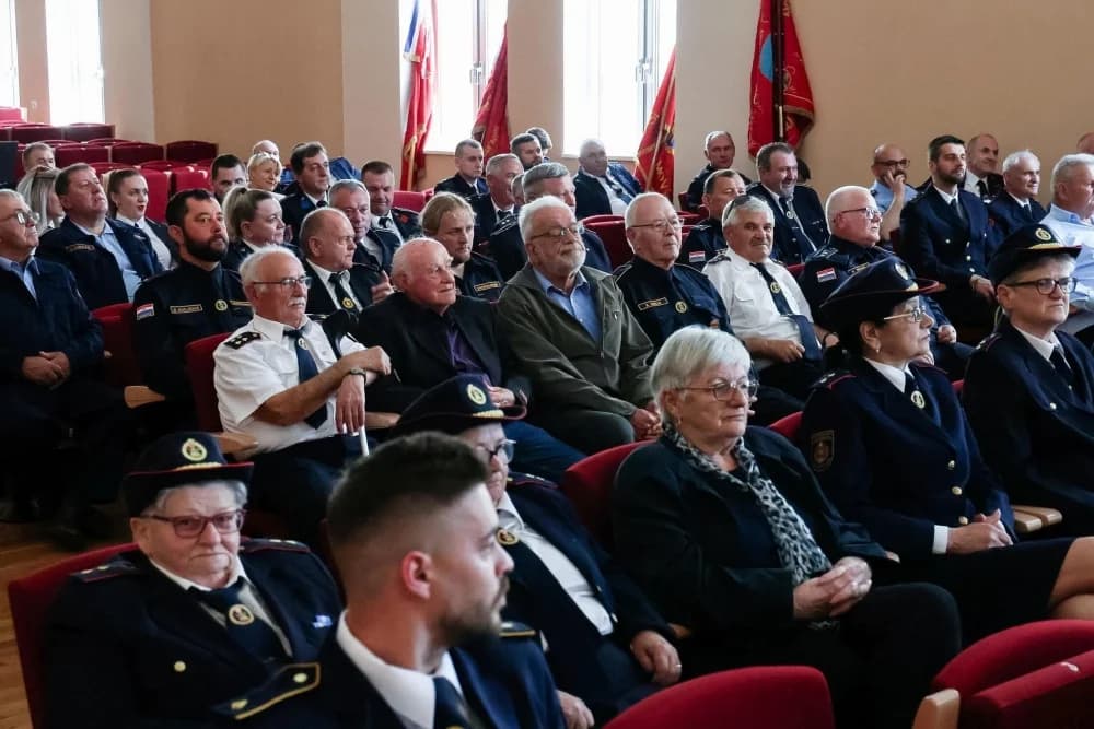FOTO: 150 godina DVD Požega, najstarijeg dobrovoljnog vatrogasnog društva u našoj županiji