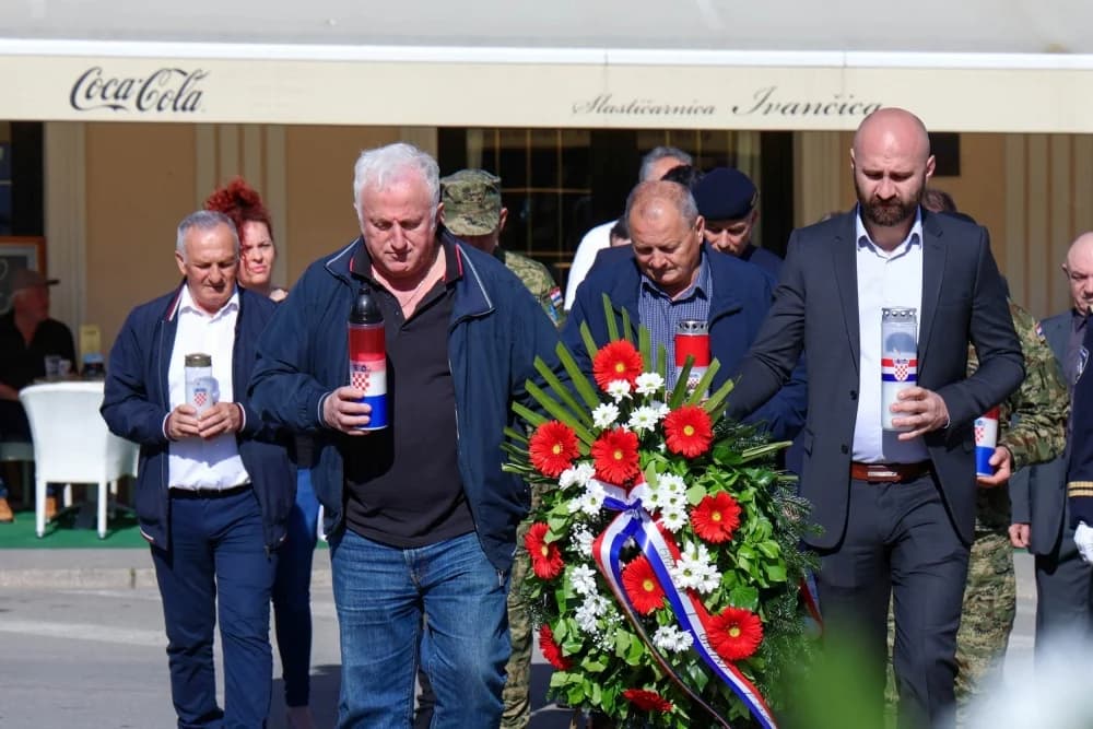 Položeni vijenci u prigodi 29. obljetnice VRO Bljesak
