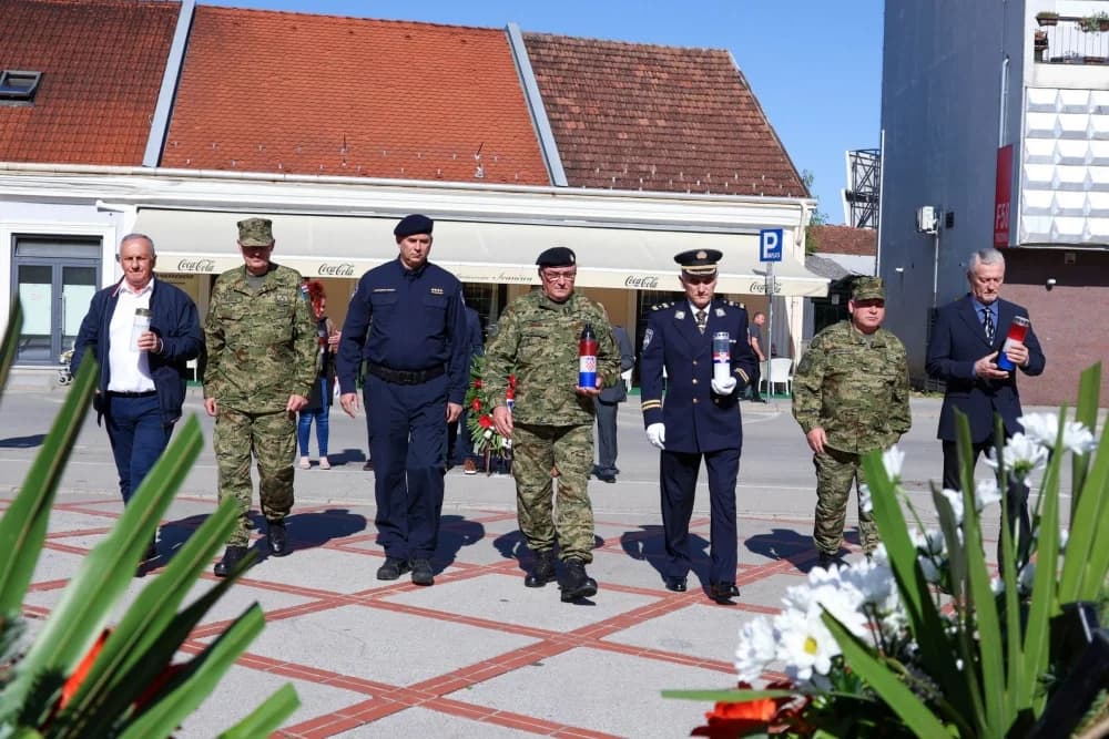 Položeni vijenci u prigodi 29. obljetnice VRO Bljesak