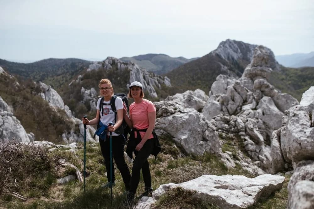 HPD Gojzerica i HPD Strmac Nova Gradiška na zajedničkom izletu na Srednji Velebit