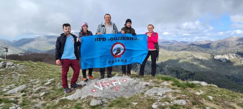 HPD Gojzerica i HPD Strmac Nova Gradiška na zajedničkom izletu na Srednji Velebit