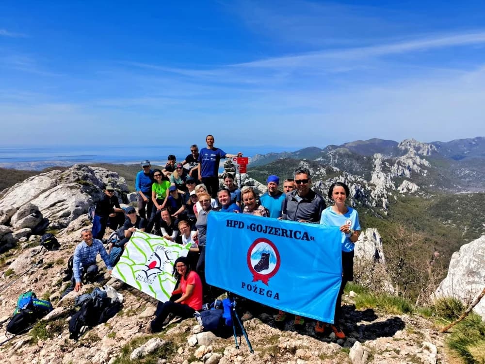 HPD Gojzerica i HPD Strmac Nova Gradiška na zajedničkom izletu na Srednji Velebit