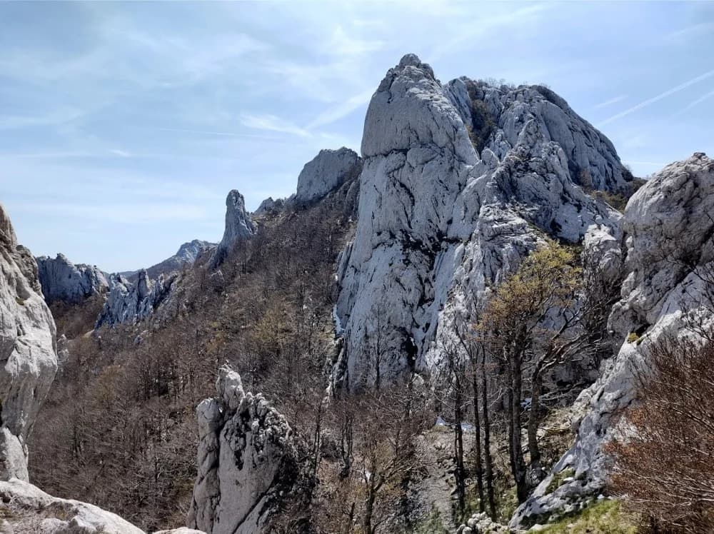 HPD Gojzerica i HPD Strmac Nova Gradiška na zajedničkom izletu na Srednji Velebit