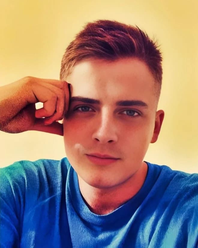 Pakračanin Karlo (23) nepokretan je već 22 mjeseca i treba našu pomoć!