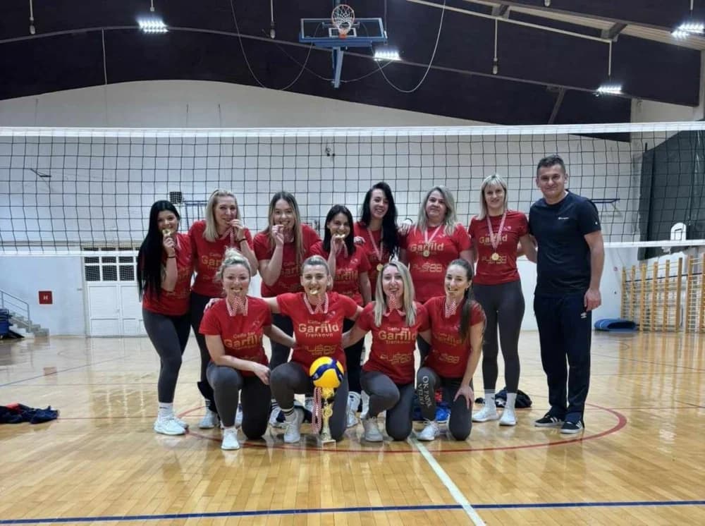 Ekipi veličkog Papuka uručene medalje i pehar za osvojeno 1. mjesto u Ženskoj odbojkaškoj ligi Požega 2023./2024.