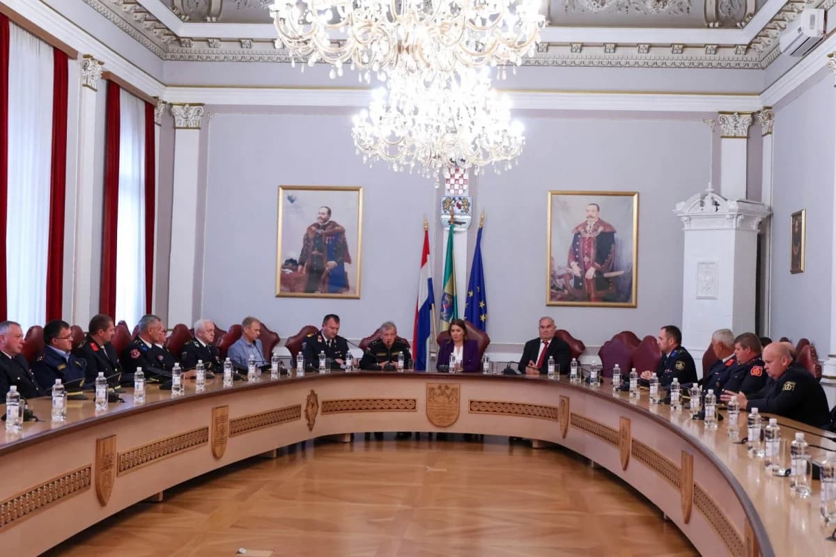 Prijem vatrogasaca u prigodi blagdana svetog Florijana: „Vi ste tkivo zajednice, ljudi koji ne biraju ni trenutak ni prioritete“