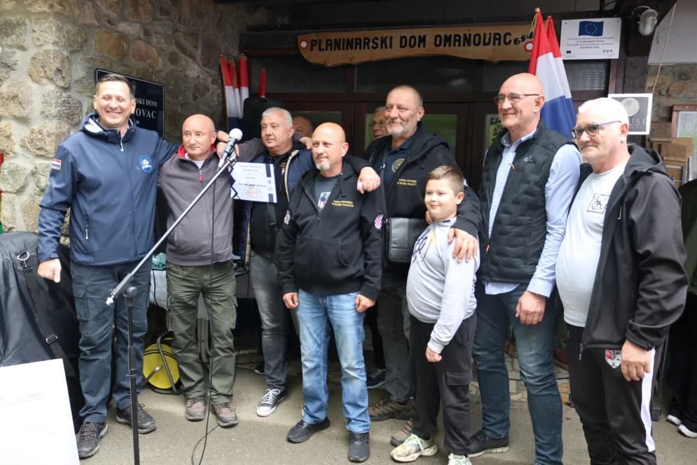 SUSRETI PRIJATELJA 2024. Fešta čobanca branitelja iz čitave Hrvatske uz bjelovarske tamburašice