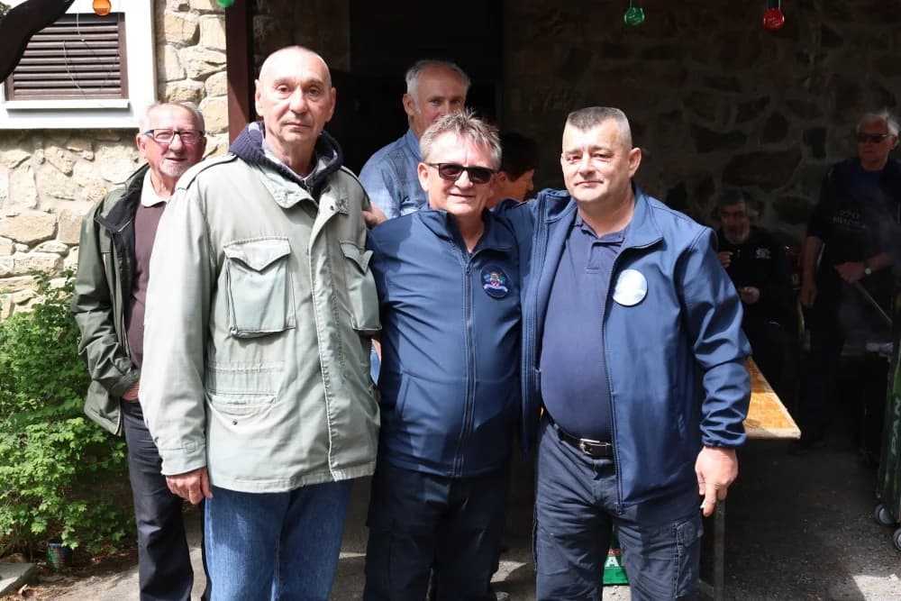 SUSRETI PRIJATELJA 2024. Fešta čobanca branitelja iz čitave Hrvatske uz bjelovarske tamburašice