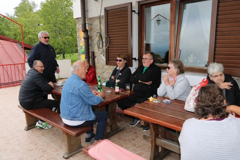 SUSRETI PRIJATELJA 2024. Fešta čobanca branitelja iz čitave Hrvatske uz bjelovarske tamburašice