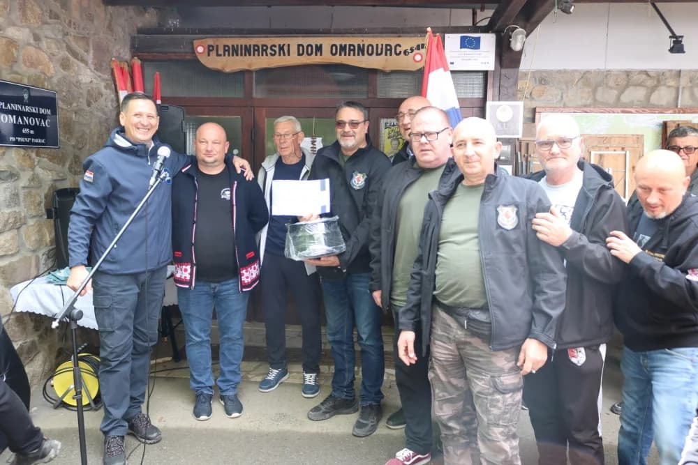 SUSRETI PRIJATELJA 2024. Fešta čobanca branitelja iz čitave Hrvatske uz bjelovarske tamburašice