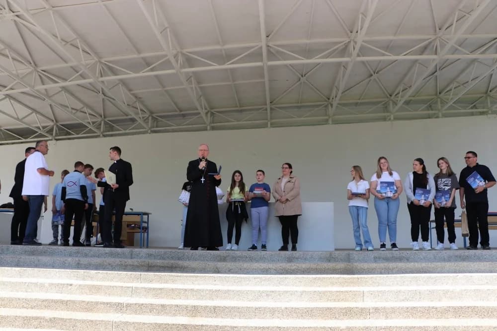 FOTO: Hodočašće učenika osnovnih škola Gospi Voćinskoj