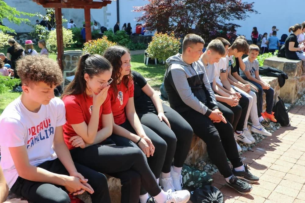 FOTO: Hodočašće učenika osnovnih škola Gospi Voćinskoj