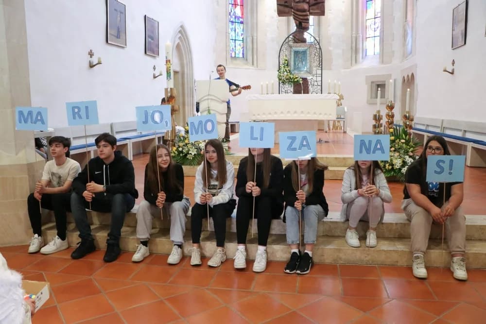FOTO: Hodočašće učenika osnovnih škola Gospi Voćinskoj