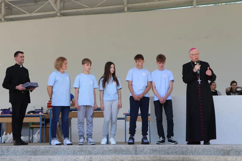 FOTO: Hodočašće učenika osnovnih škola Gospi Voćinskoj