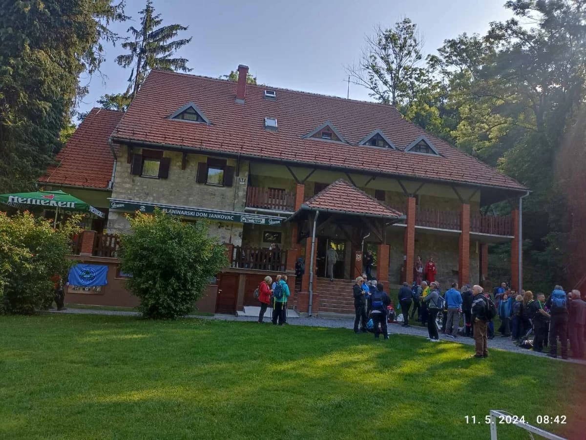 Požeški planinari pohodili ’JUBILARNI JANKOVAČKI PLANINARSKI PUT’