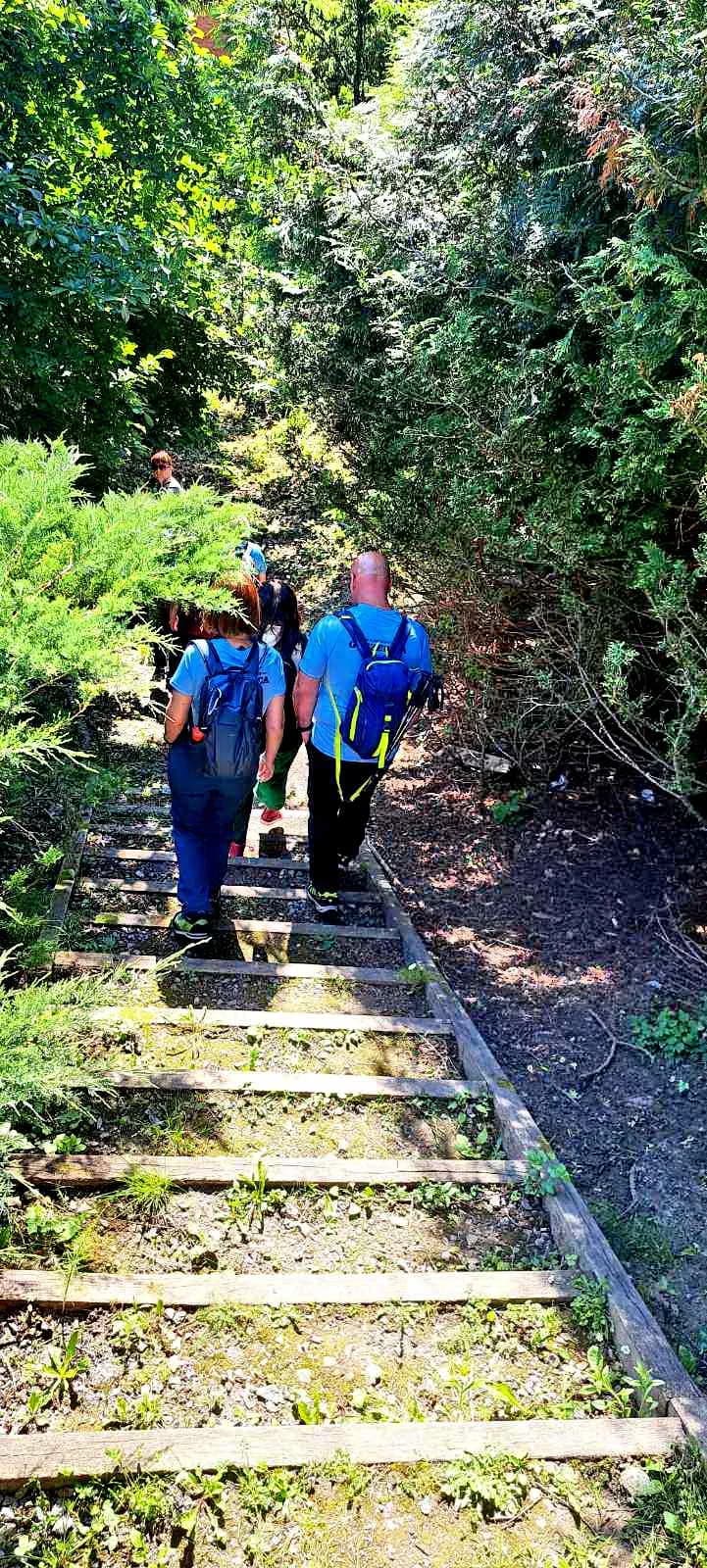 FOTO: Planinari HPD Gojzerice na izletu u arboretum Lisičine 