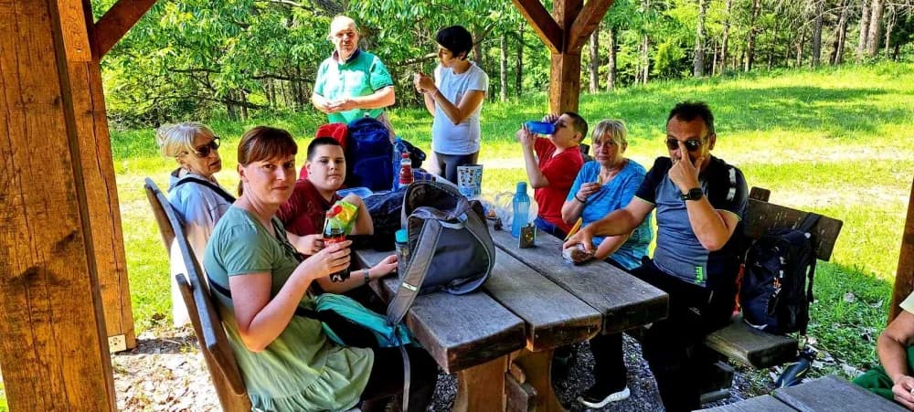 FOTO: Planinari HPD Gojzerice na izletu u arboretum Lisičine 